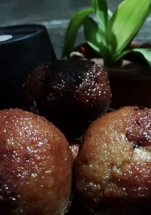 A picture of Stuffed mooth Dal balls.