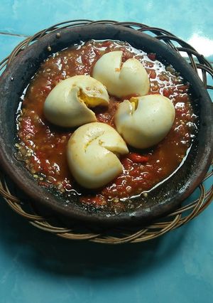 Foto resep Telor rebus penyet sambel terasi 😍