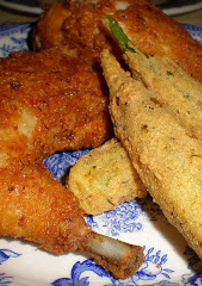 Una foto de Pollo frito sureño (southern fried chicken)