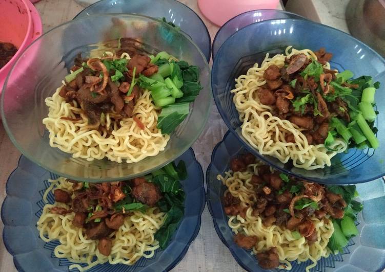 Resep 71. Mie Ayam Homemade yang Bisa Manjain Lidah