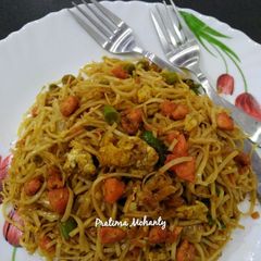 Egg-Chicken Chowmein A picture of Egg-Chicken Chowmein.