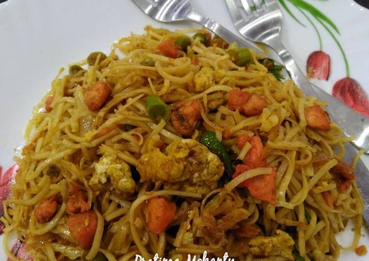 Egg-Chicken Chowmein