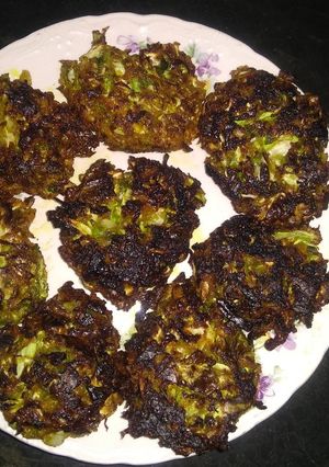 A picture of Cabbage pakodas.