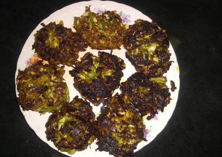 Steps to Make Speedy Cabbage pakodas