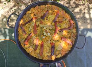 Foto principal de Paella de pollo con verduras