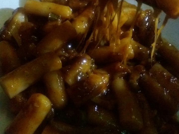 Langkah Mudah untuk Membuat Homemade tteokbokki cita rasa Indonesia yang Bikin Ngiler