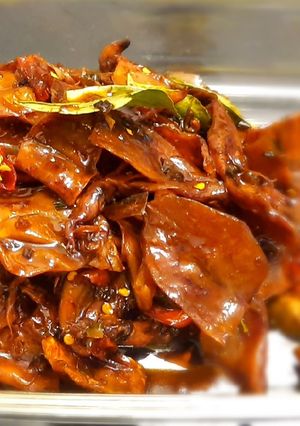 Hình của món Mực Rim chua ngọt.