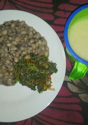 A picture of Groundnut oil vegetable beans and garri.