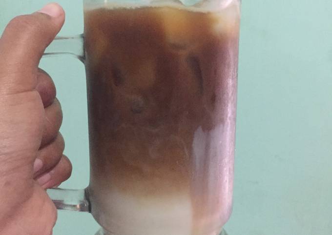 Cara Membuat Es Kopi Susu Kekinian #masakdarurat #recookcheftiar, Enak