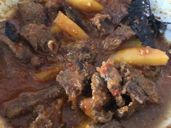 Langkah Gampang Membuat Resep Rendang daging dan kentang yang Lezat Anti Ribet, Lezat