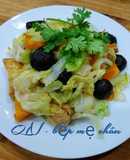 Bắp cải xào nấm hương chay