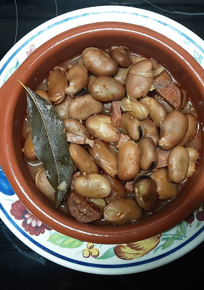 Una foto de Michirones murcianos en olla rápida