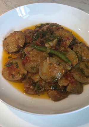 A picture of Sambal Jengkol.