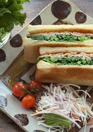 A picture of Canola Flowers Sandwich.