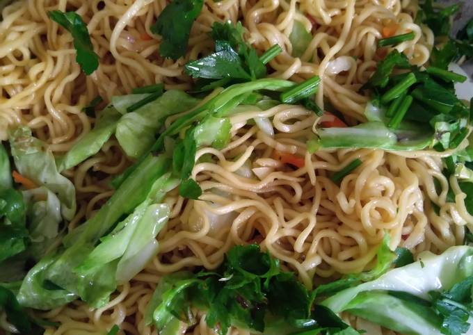 Cara Gampang Menyiapkan Mie Goreng (Kampung) Sederhana yang Menggugah Selera