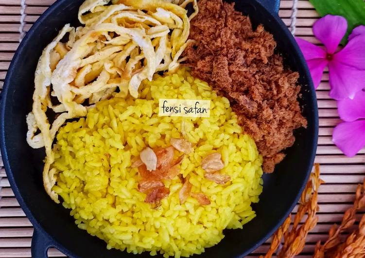 Cara Membuat Nasi Kuning (rice cooker) yang Sempurna