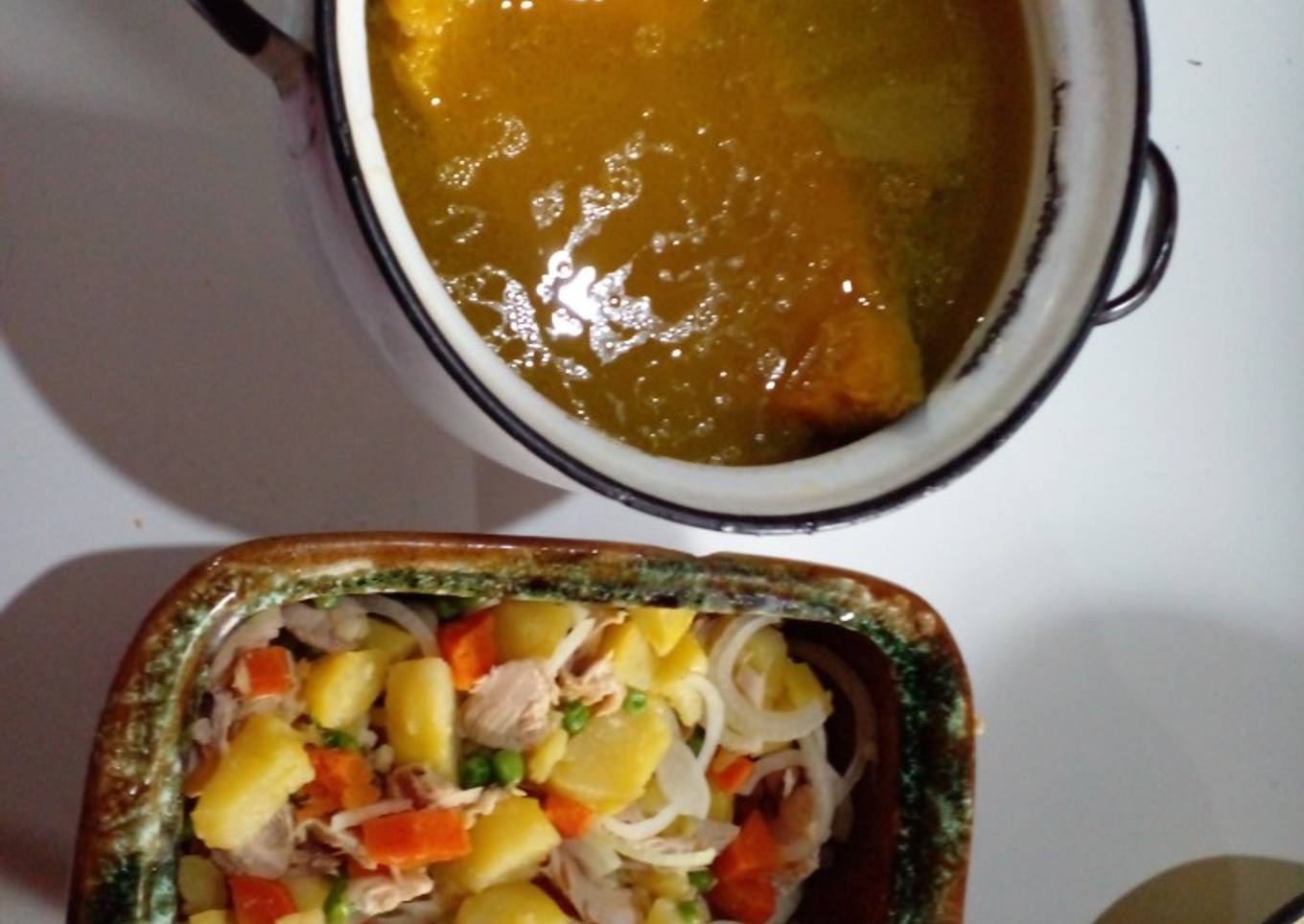 Puchero, sale ensalada campera