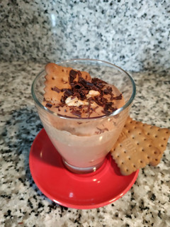 Una foto de Vasitos de flan con chocolate
