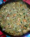 Paella de arroz, mejillones y langostinos