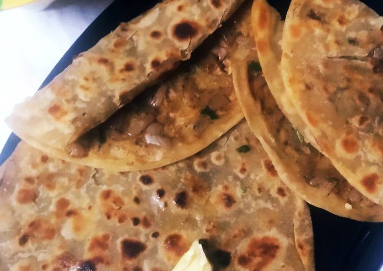 How to Make Quick Pepper Onion Paratha