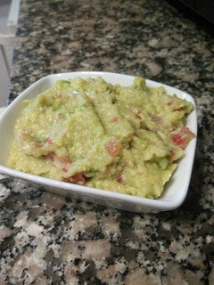 Una foto de Guacamole vegano