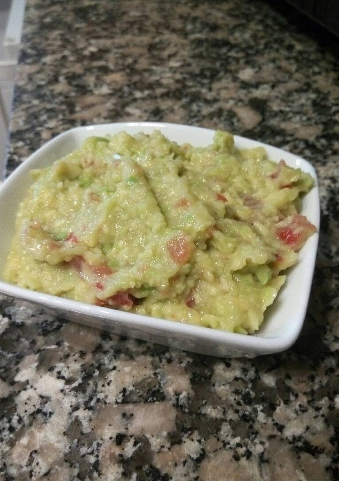 Una foto de Guacamole vegano