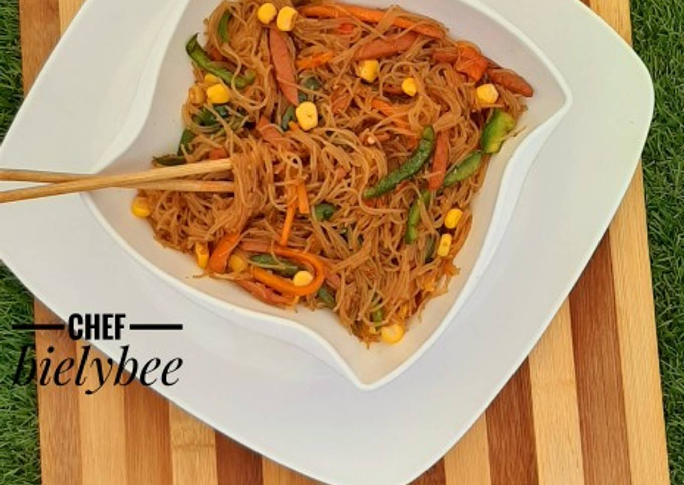 Rice vermicelli stir fry