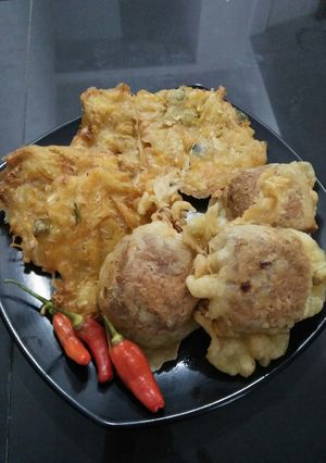Foto resep Bakwan Dan Tahu isi - DAPUR TIRINI