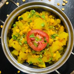 Papaya and Chana Dal quick curry A picture of Papaya and Chana Dal quick curry.