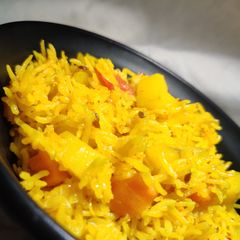 A picture of Vegetable pulav.