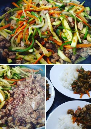 Una foto de Chop suey Cerdo / Pollo
