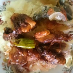 A picture of Deep fried meat.