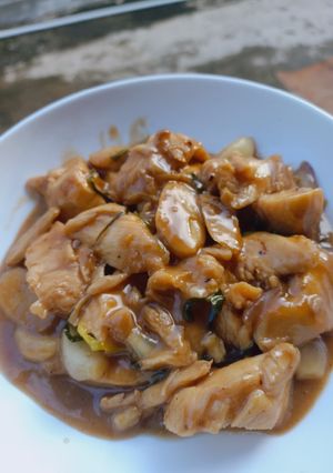 Hình của món Gà xào gừng (sốt sệt).
