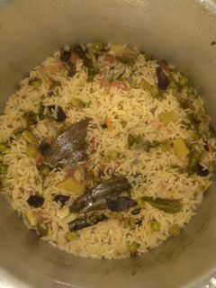 A picture of Aloo matar pulao.