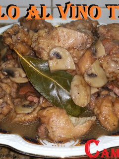 Una foto de Pollo al vino tinto