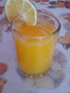 મેંગો ફ્રુટી (Mango Frooti recipe in Gujarati) રેસીપી મુખ્ય ફોટો