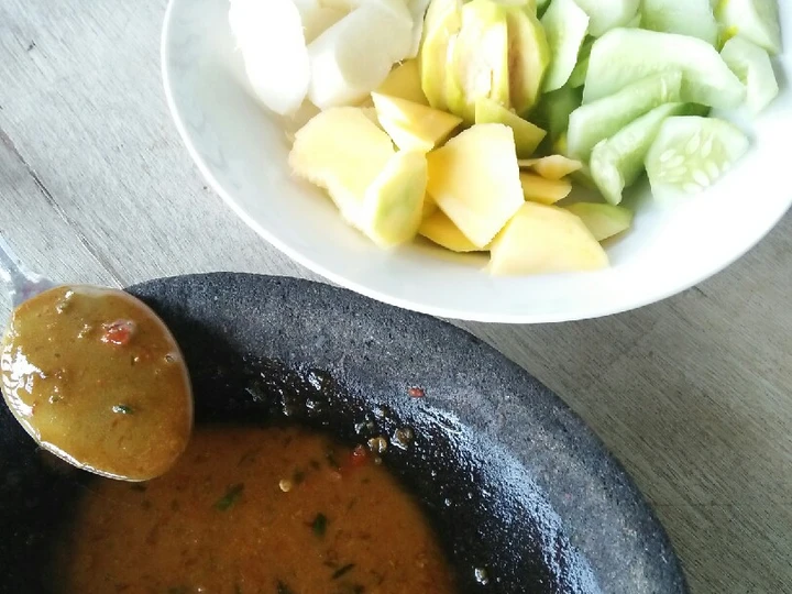 Cara Gampang Menyiapkan Resep Rujak Petis DaMuDza yang Bikin Ngiler Anti Ribet, Mantap