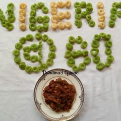 A picture of Macaroni with sauce.