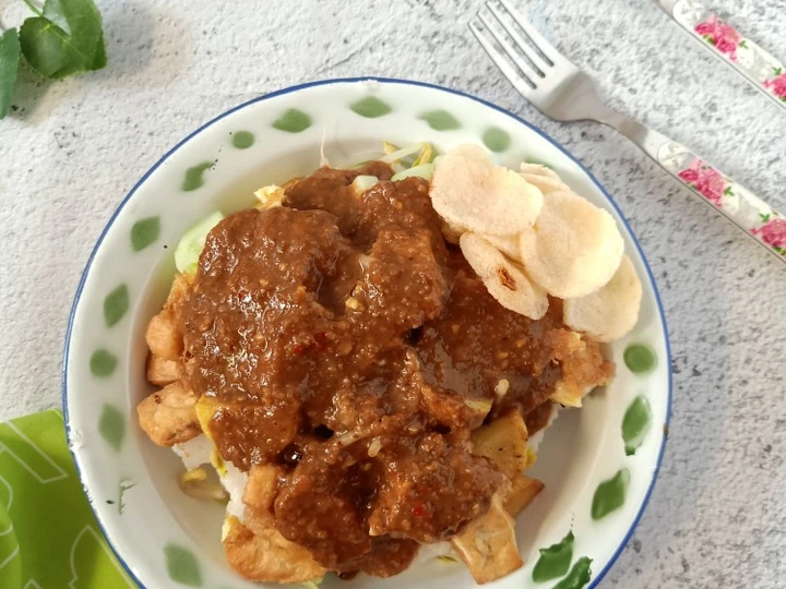 Cara Mudah Menyiapkan Resep Tahu Tek (Tahu Telur) Surabaya yang  Bikin Ketagihan Anti Ribet, Uenak Banget