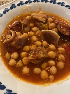 Una foto de Potaje de garbanzos con oreja y chorizo