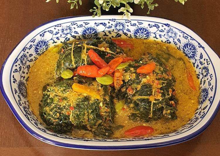 Bagaimana Mengolah Buntil Daun Singkong &amp; Pepaya, Sempurna