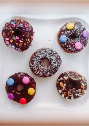 A picture of 🍩 donuts 😋😋.