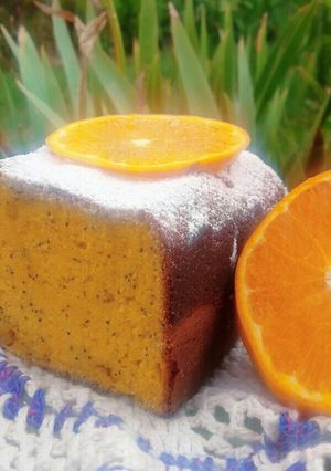Una foto de Budín de mandarina y amapola