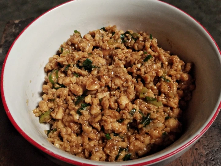 Langkah Gampang Membikin Resep Tumisan Ayam (Isian Roti goreng/bakpao) yang Uenak Anti Ribet, Bisa Manjain Lidah