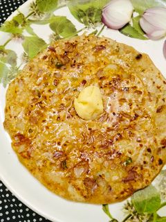 प्याज आलू का पराठा (pyaz aloo ka paratha recipe in Hindi) रेसिपी मुख्य फोटो