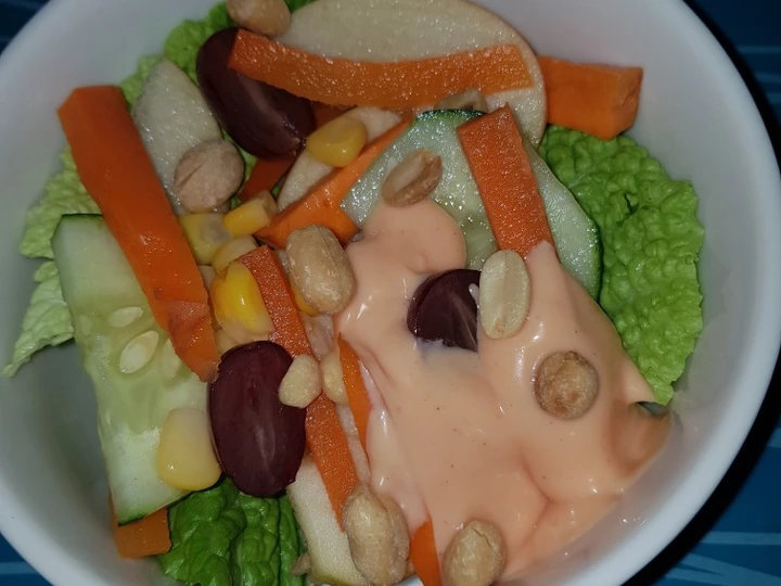 Easy Steps to Prepare Salad the Can Spoil the Tongue So Delicious