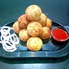 Cheese rice and dal balls A picture of Cheese rice and dal balls.