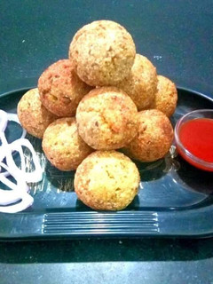A picture of Cheese rice and dal balls.