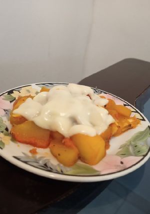 Una foto de Calabacín / zucchini verde con salsa napolitana y queso 🧀 sin sal