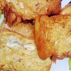 A picture of Fried Bread with egg.